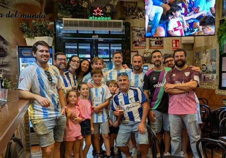 Primera reunión de la Peña Malaguista Tracamatraca en Sevilla